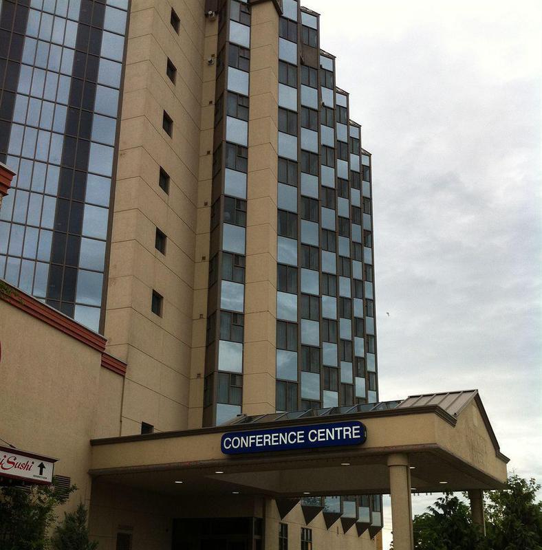 Niagara Plaza Hotel By Fairbridge 外观 照片